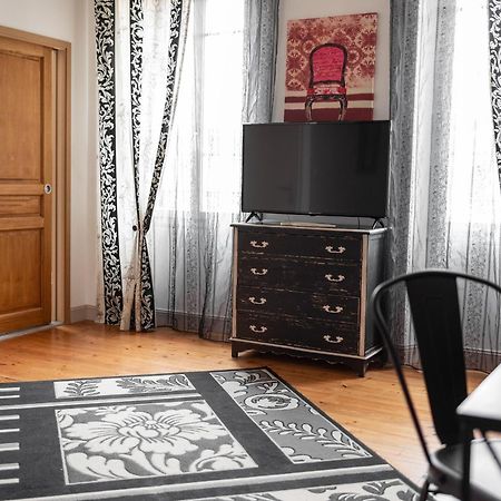 Bed and Breakfast Au Nid De La Madeleine Gaillac Esterno foto