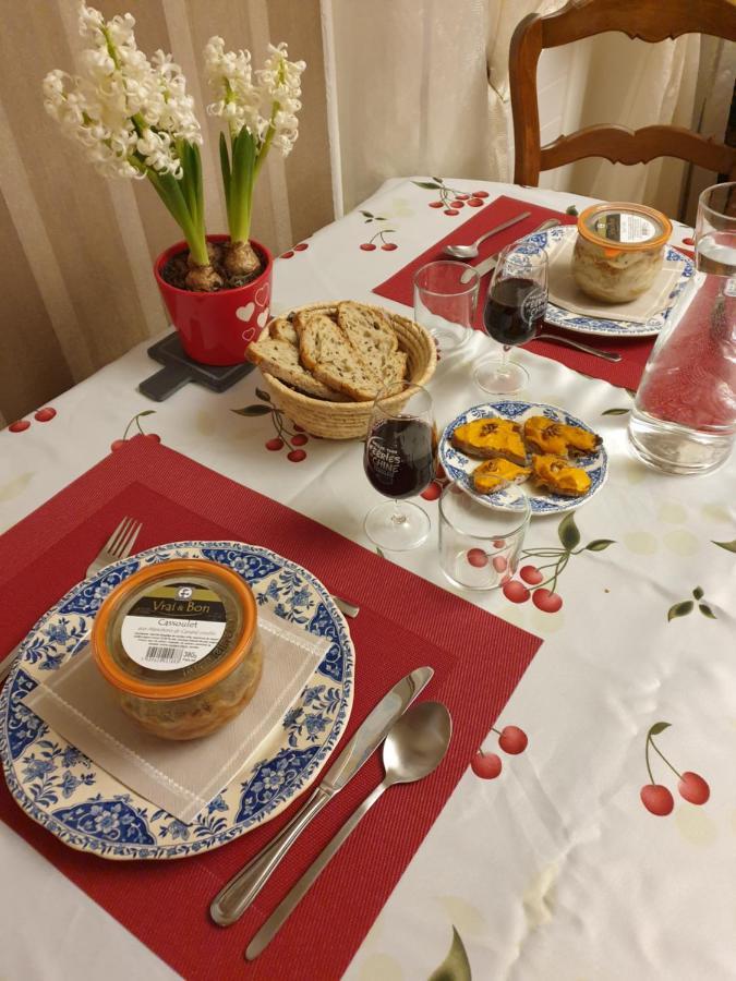 Bed and Breakfast Au Nid De La Madeleine Gaillac Esterno foto