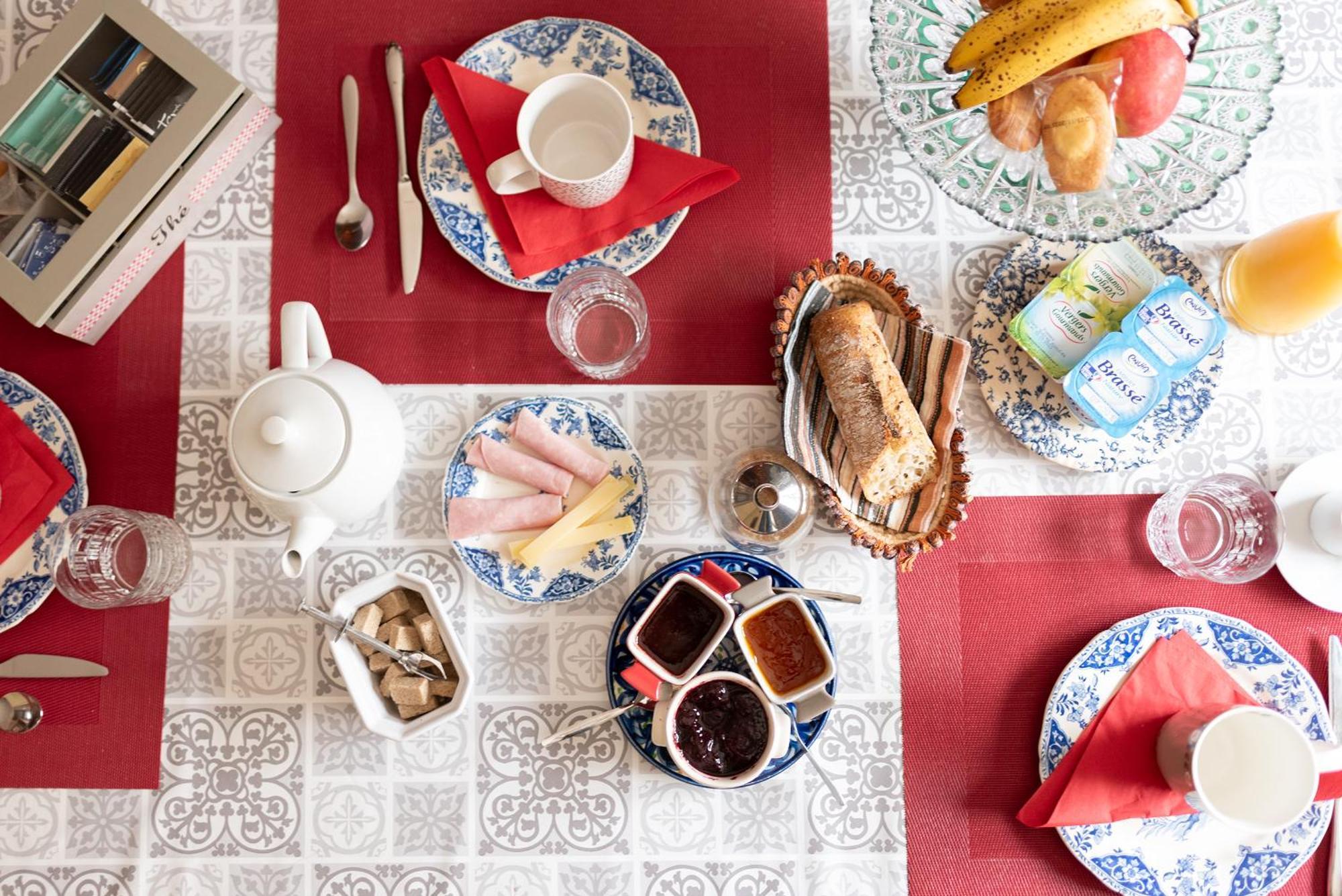 Bed and Breakfast Au Nid De La Madeleine Gaillac Esterno foto